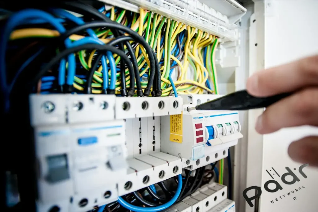 سرویس و نگهداری شبکه 1 2 1